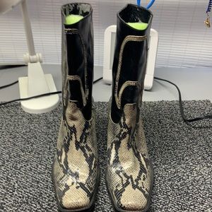 Boots women’s